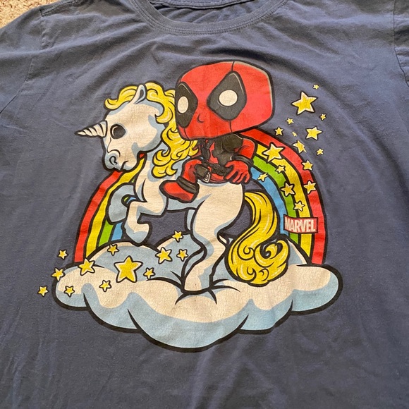 Funko pop Deadpool unicorn graphic tee shirt - Picture 4 of 4